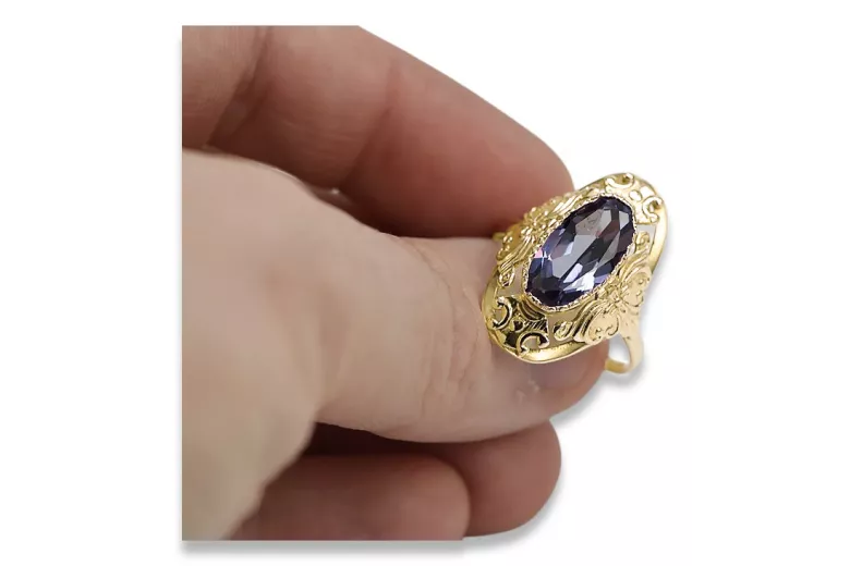 14K Yellow gold Alexandrite Ring Vintage style vrc014y